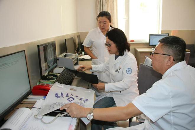 新春走基层｜吴春娇：医者仁心情系故乡新春泛亚电竞下载送健康(图5)