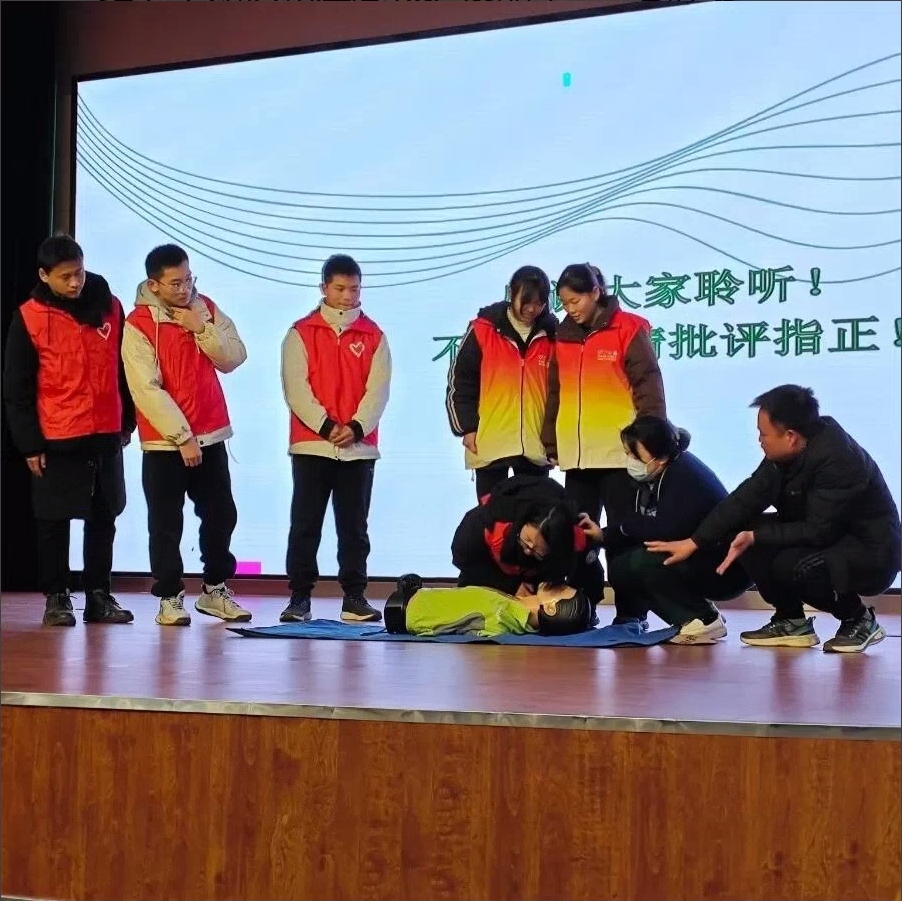 开工第一课东明县青年志愿者医疗健泛亚电竞官网康知识和应急技能专题培训会成功举办(图3)
