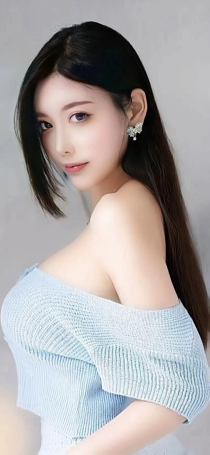 泛亚电竞平台年级漂亮的妈妈